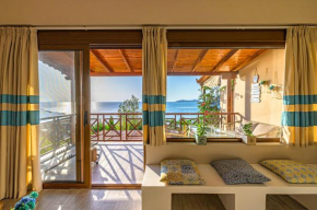 Paralio Astros Beachfront Suites